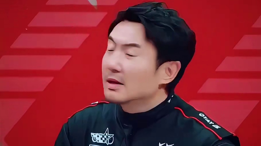 真是看一次笑一次，真是一群损友