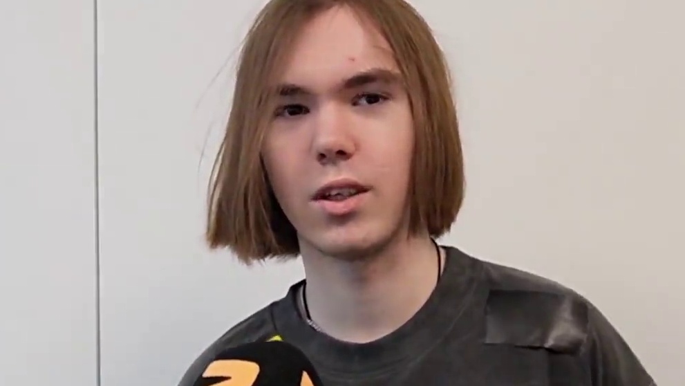 donk选择继续留在绿龙