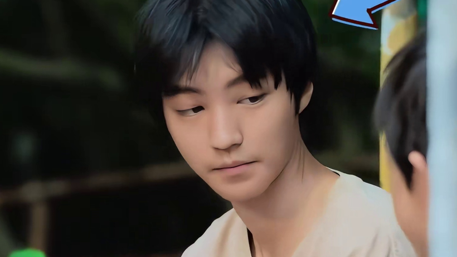 嫌弃的眼神藏都藏不住