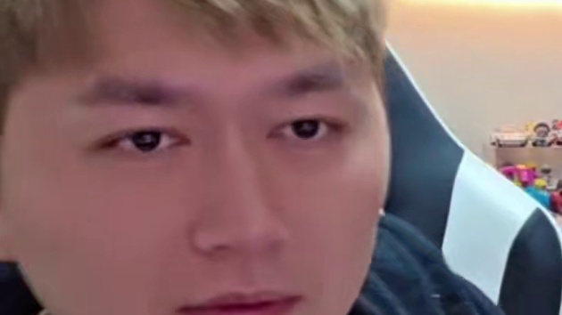 酷酷：你这短裤是不是有点短，兰兰：只是屁股有点大