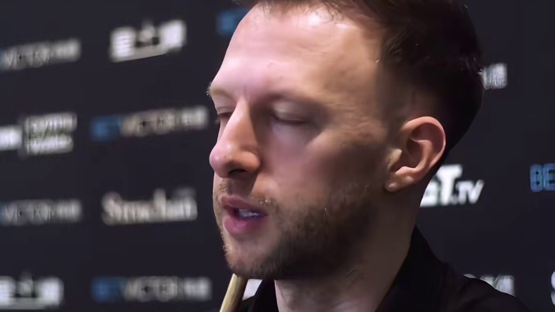 小特认为赵心童跟他相比仍有差距！表示如果在决赛相遇的话，自己将打破赵心童决赛百分百胜率的纪录