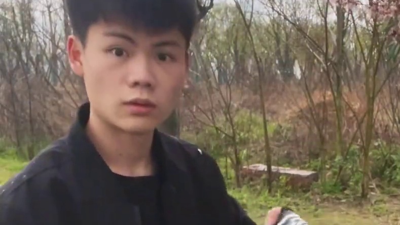 新战衣 有力气 
穿越火线