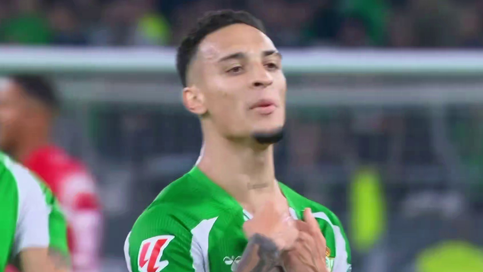 懂得感恩尽显格局！ 谈“鱼缸论”，把责任推给曼联更像是一种借口，曼联给过我支持