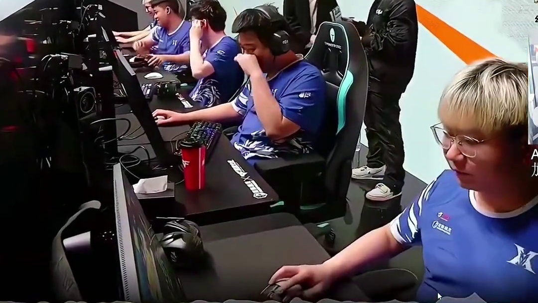 KZ又一天才少年横空出世，18岁ICE白虎乱秒！绝迹直言KZ青训全是枪男啊，都在哪找的啊