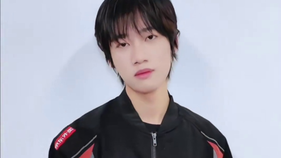 期待铠和西施啊 ​​​