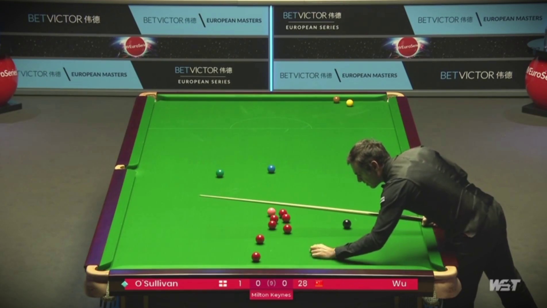 吴宜泽再战奥沙利文，轰飞红球对轰准度结局窒息一幕出现了