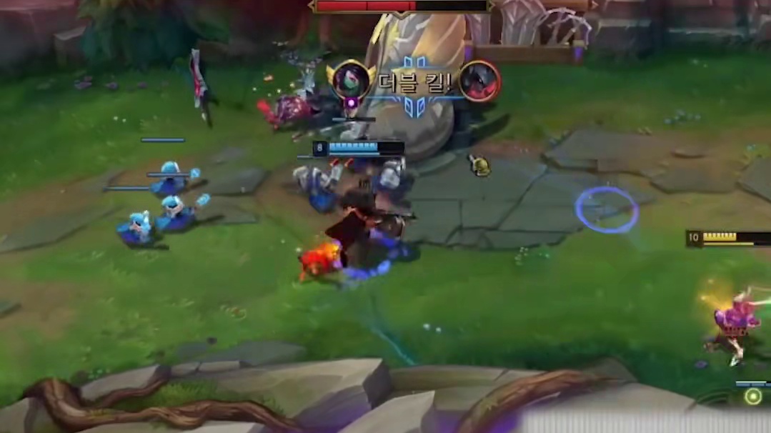 Doran真讨厌把上路资源让出 害Tarzan只好卑微偷食小兵 Doran看状笑出来