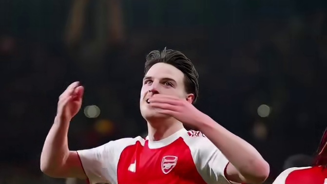 阿森纳球员激情欢呼，足球的热血瞬间超燃！