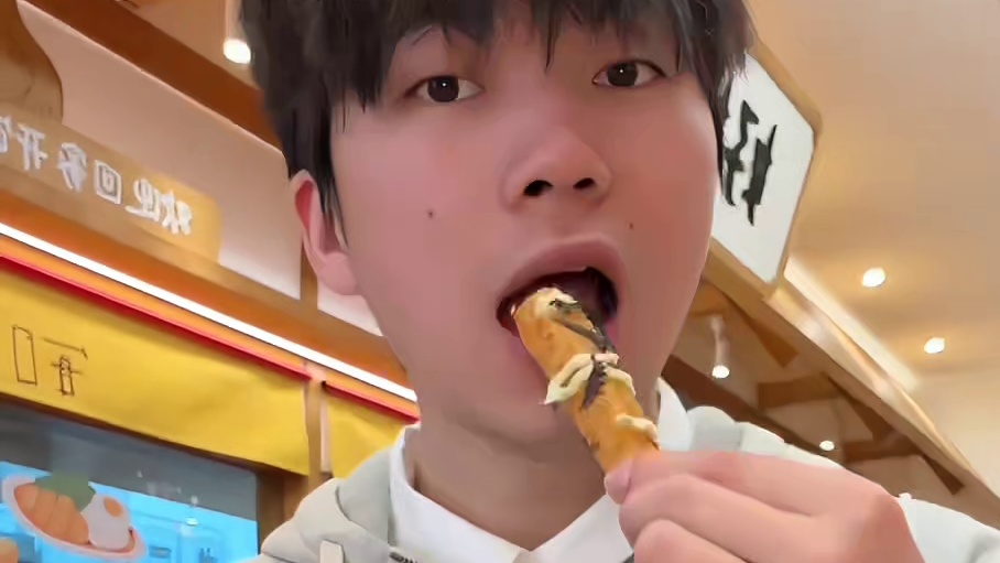 今天来吃一人食咖喱饭！最近老刷到这个很火的漂亮咖喱饭，真的给我馋住了！