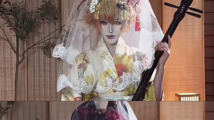 听说游郭新来了三位花魁。