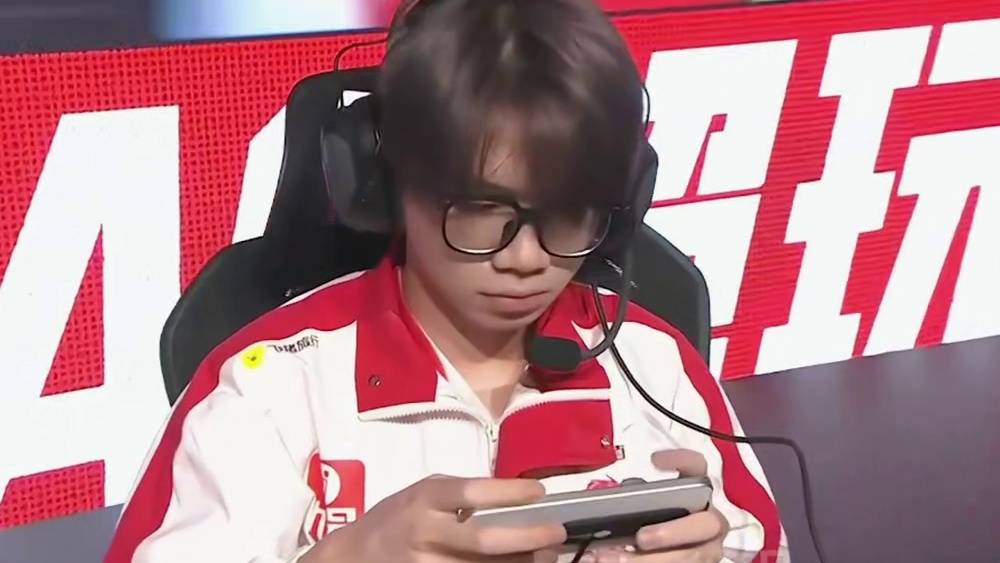 AG凭借命好蠕进了胜者组