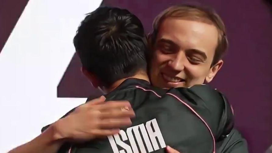 G2获胜时刻，赛后众人动容发言