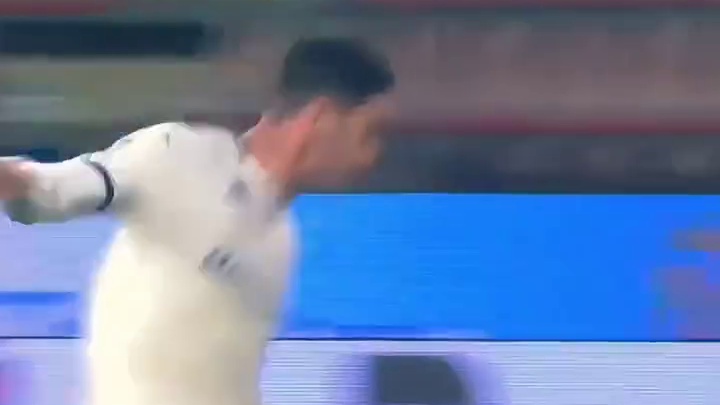 戈森斯送助攻，佛罗伦萨攻势如潮