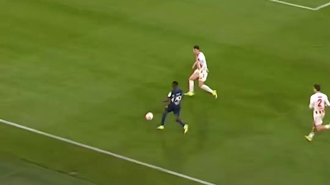 眼力考验，这球到底进没进