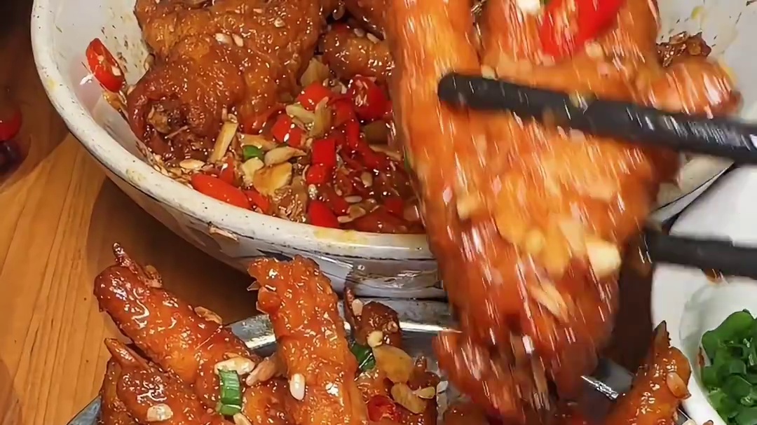 好喜欢衡阳藏在老巷子里的小破店！有点难找，但巨巨好吃