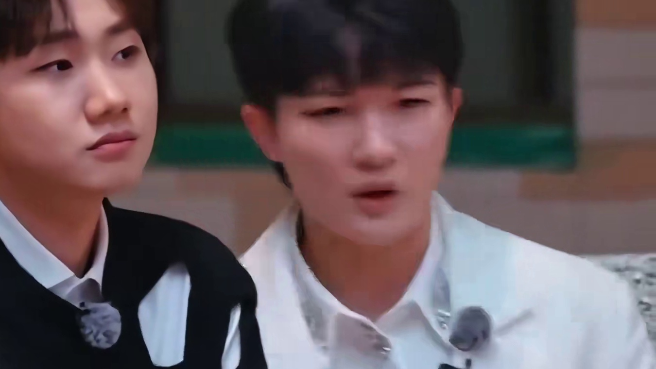 1774144917786汪苏泷：什么？要大大方方的出去？