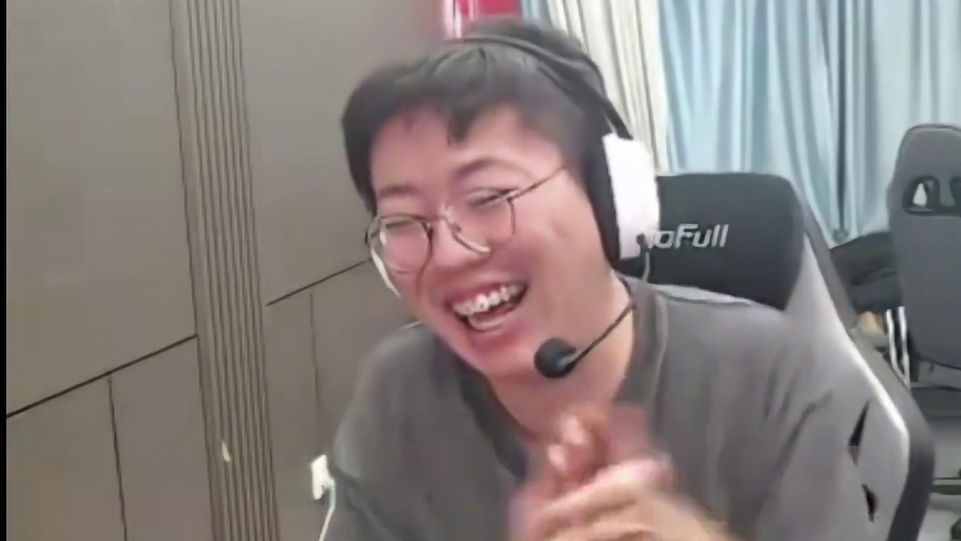 人贩子梅姨落网！狂魔哥却在直播间阴阳！