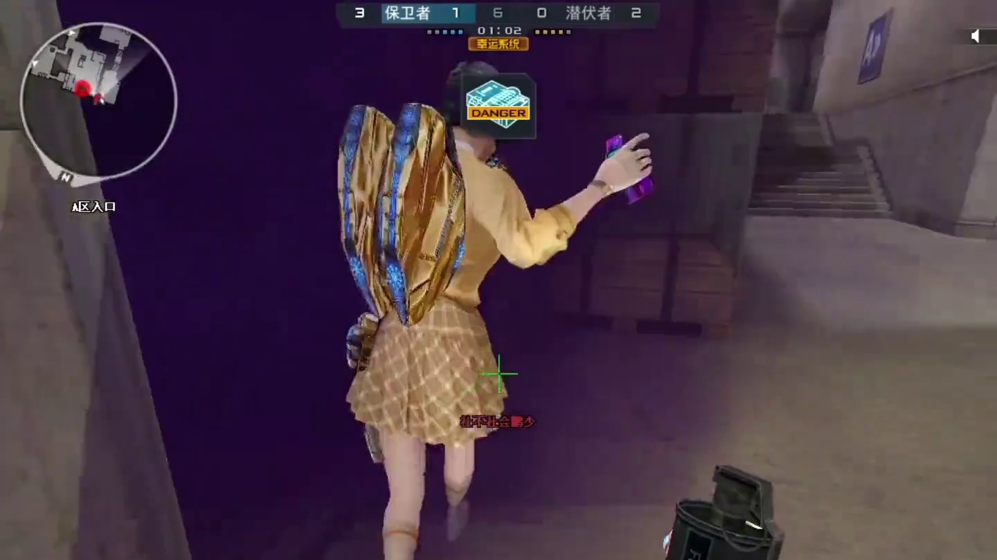 把人都气的拿刀追着打笑死我了。