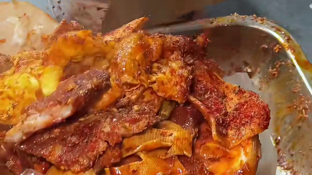 来西安吃炸串夹馍！19元塞得满满当当