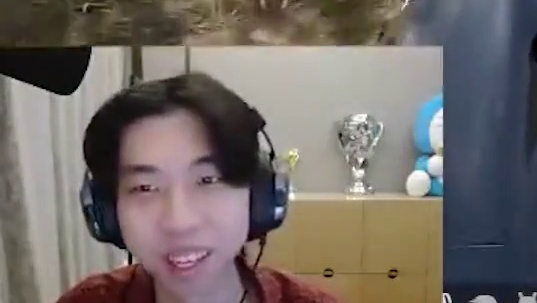 XDD再次挑战大司马杯复活赛入戏了？四肢发达诸葛亮十杀吃鸡！ #