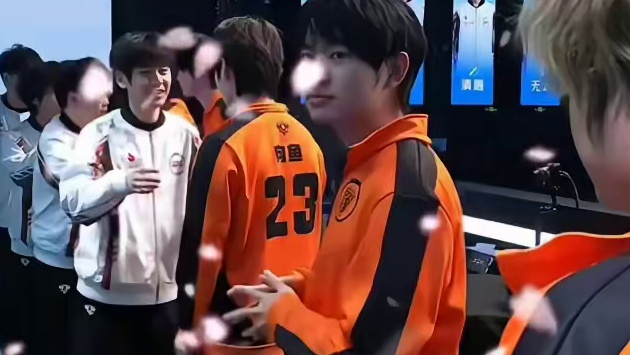 北京JDG的崛起已经没有任何一支战队可以阻挡了，现在还突破了KPL的历史记录，实在是太强了