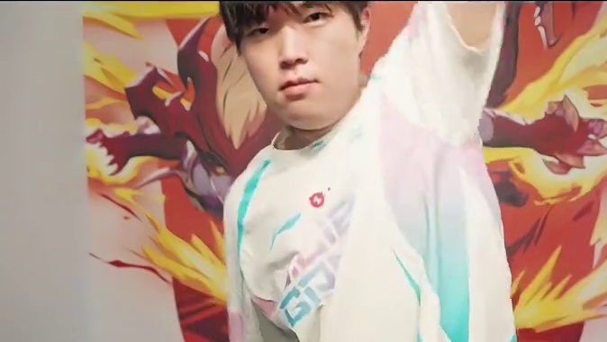 下午好，Bin哥来提醒你查收2026全球先锋赛冠军了！ 素材来源：LOLESPORTS