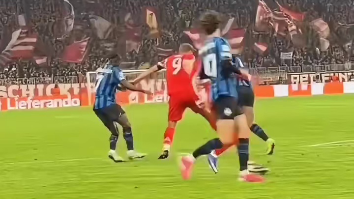 凯恩这射门，游戏里都打不出来！ #足球