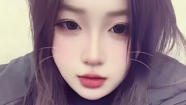 那我问你 究竟是我好看 还是花好看