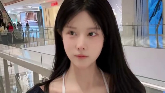 这条视频点赞超过一万就给她买（别点）