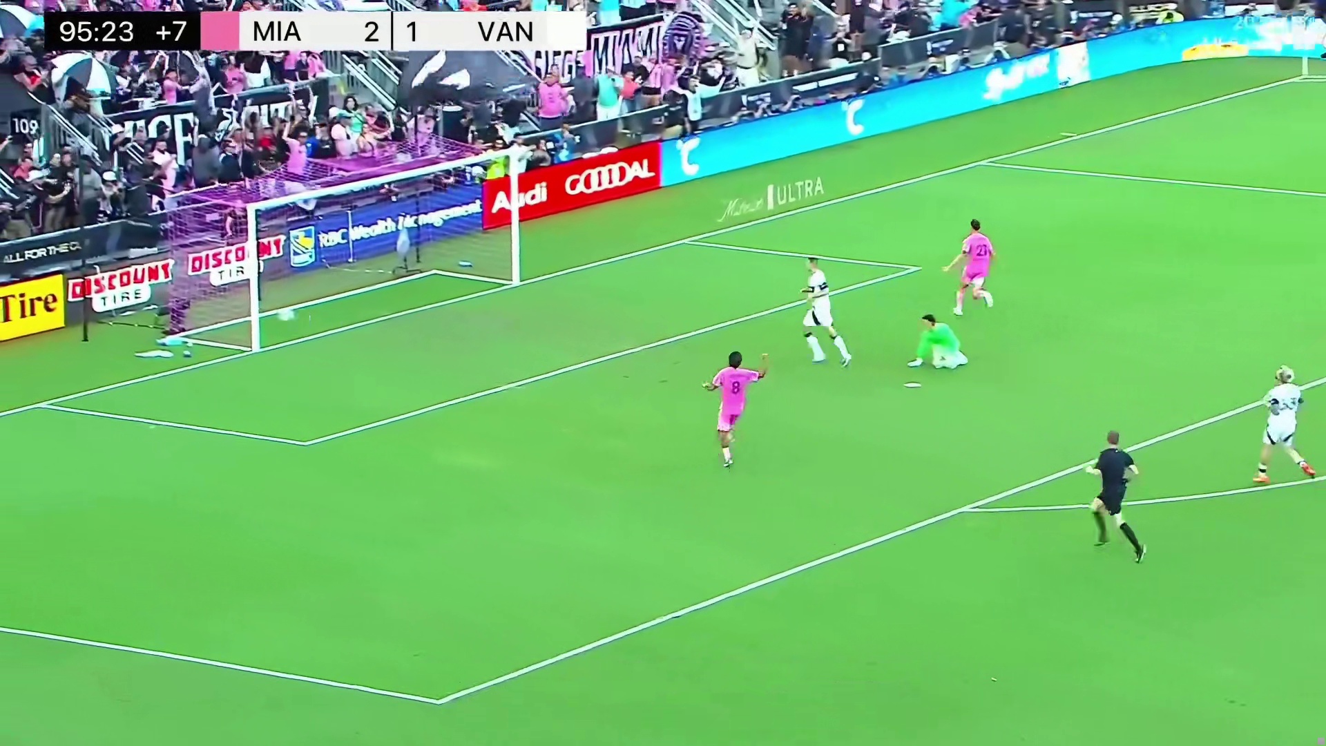 带领倒数第一夺冠！38岁 助攻双响！迈阿密国际夺得美职联总冠军， 送上掌声致敬