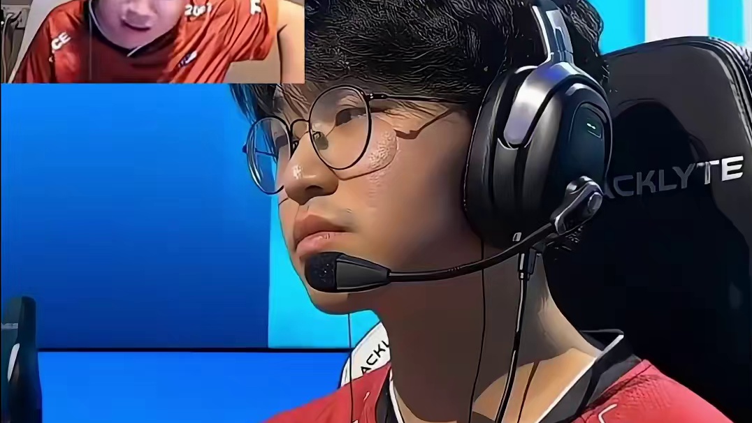 “玲皇 你一下得罪了两个mo”