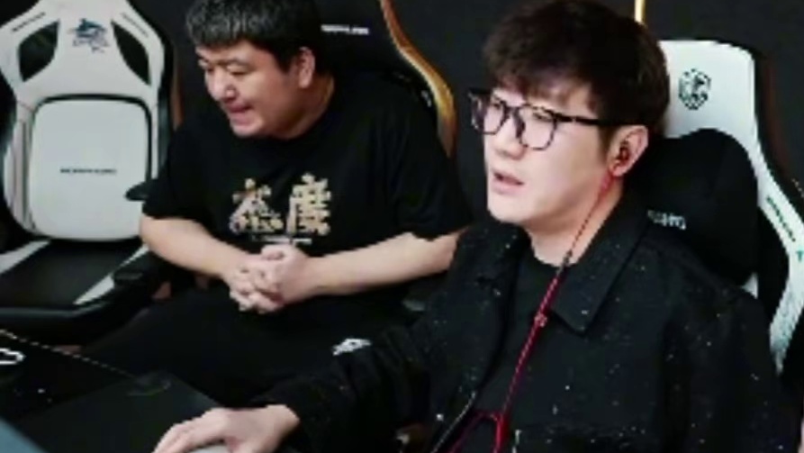 白鲨解释让潇潇上场的真正原因，考虑到队伍和潇潇的态度不错