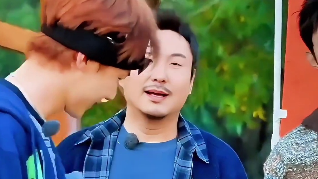 孙千在《现在就出发3》的这一下，直接把白敬亭和范丞丞笑到拍大腿