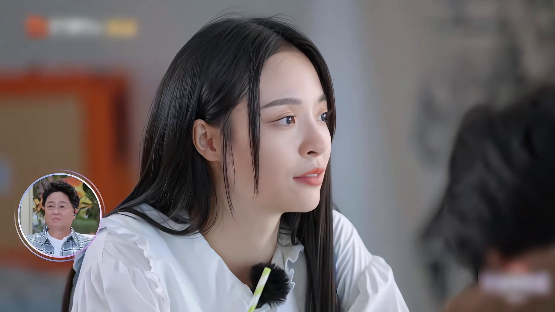 看到宝贝女儿无下限的讨好男友，观察室的爸爸流泪大喊赶紧分手
