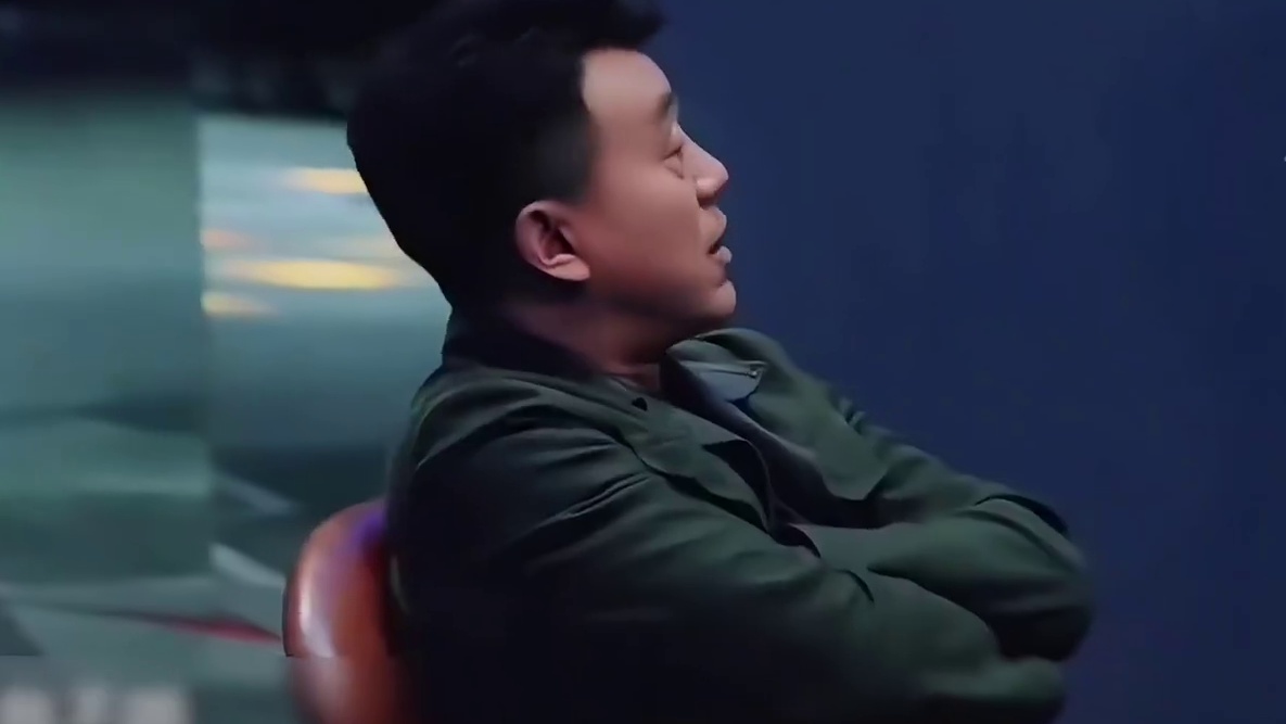 王鹤棣在综艺上最愤怒的一次，当着导师的面怒摔面具愤然离场