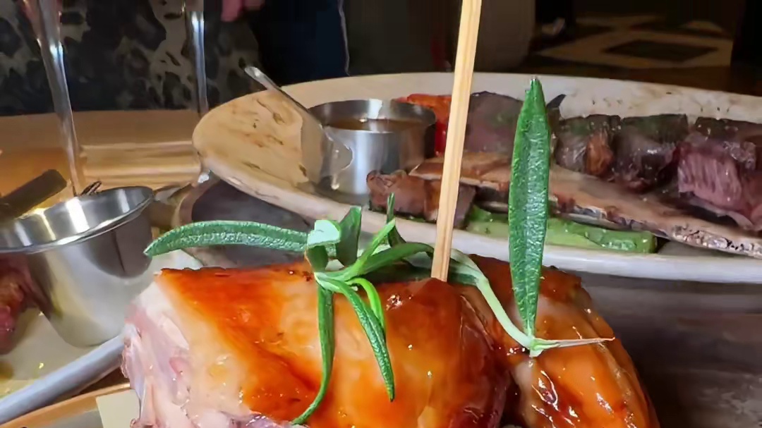 北京大悦城！发给你姓王的朋友请你吃！