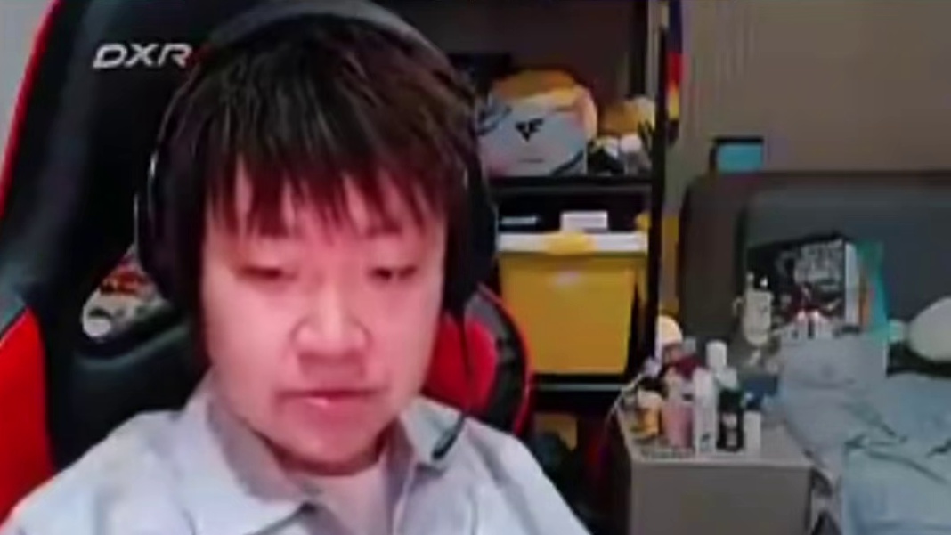 doo赛后采访说出潜艇白鲨嘉伟的梗，再谈黑色城镇听错声音，失误很多回去好好复盘