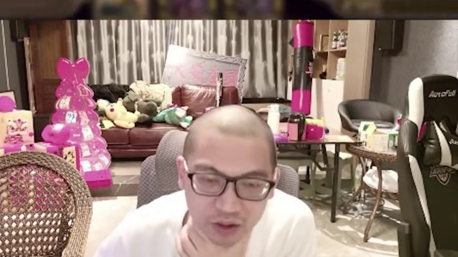 罗哥传家宝b-box左脚踩右脚螺旋升天