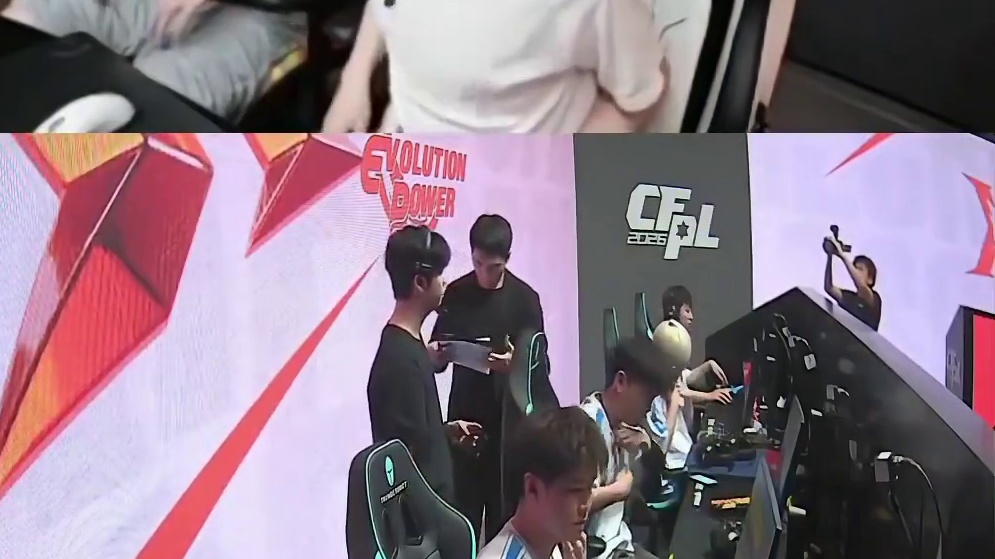 KZ3:0战胜EP，KZ晋级胜者组决赛！EP被当人机暴打直接横扫，马哲人当场傻了。