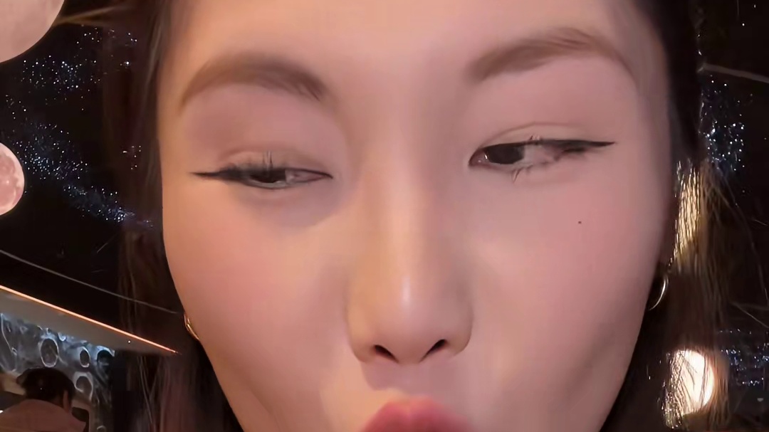 这就是大馋丫头为了吃烤鱼的行动力。。。。