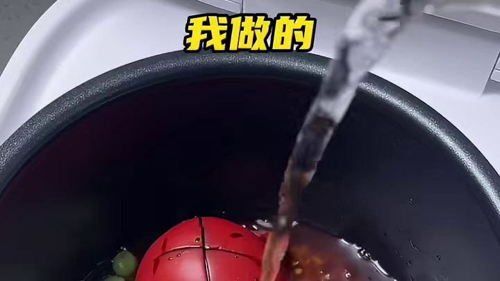 可以连炫三碗的懒人焖饭，非常好吃，做法简单，还营养搭配！