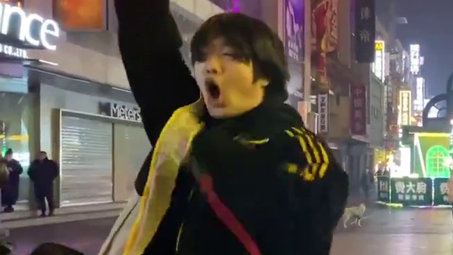 太炸了！卖血哥乌龟酱《飘向北方》，梦幻联动！