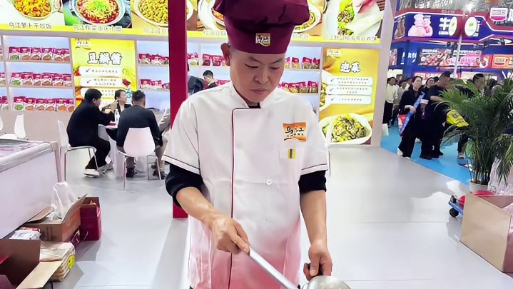 聚焦行业盛会，乌江餐饮产品惊艳亮相第十四届良之隆食材展！#乌江榨菜# #良之隆食材节