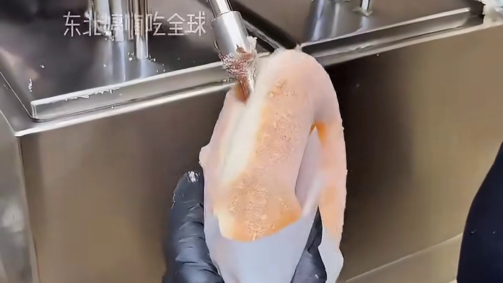 这甜甜圈一口下去，健身卡直接作废！