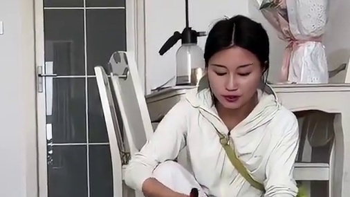 憋疯了  ​