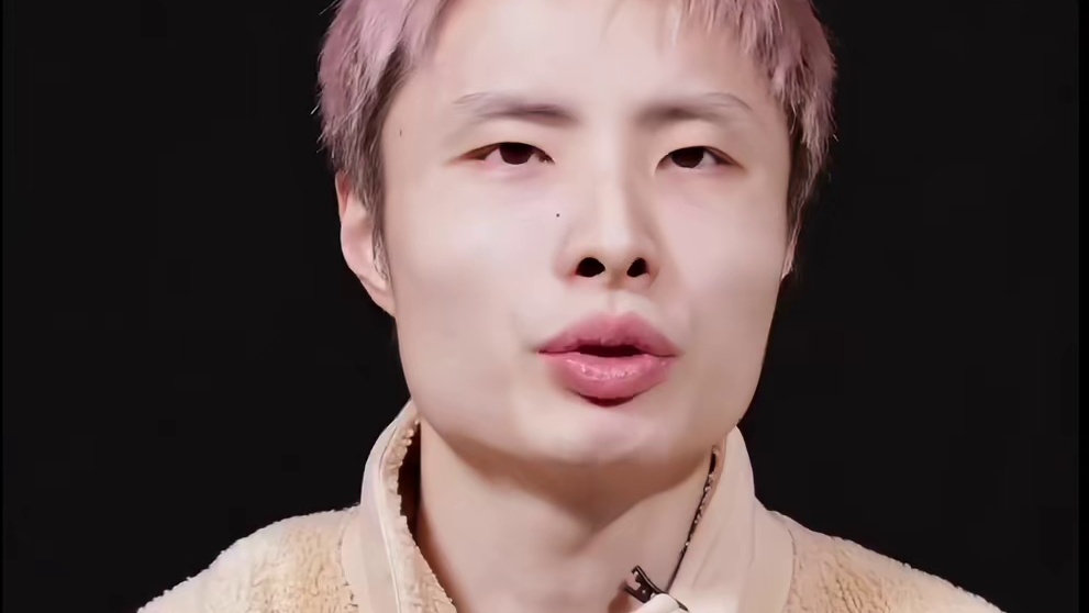 大脑正在烧烤，先吃为敬，暂停思考
