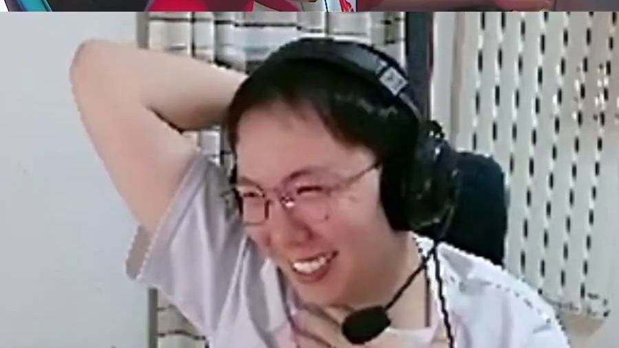 温柔亮教难得一见，亮亮暂停称呼宠儿为少爷，亲切语气看得米哥当场绷不住