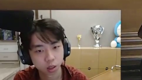 XDD单三神秘跑刀偶遇倒地就睡红狼！XDD：有没有可能他没睡