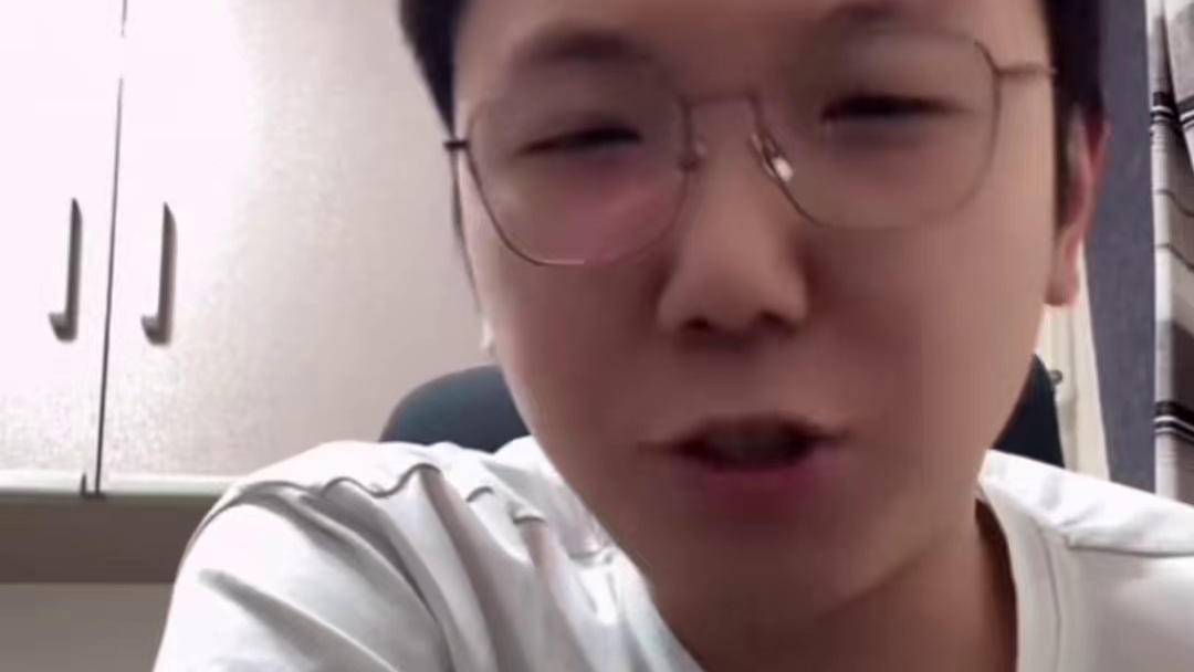 天道酬勤 大米和绝迹都说Doo私下很努力，从青训海选开始一天就2000，宠儿坦言在旁边看Doo的视角