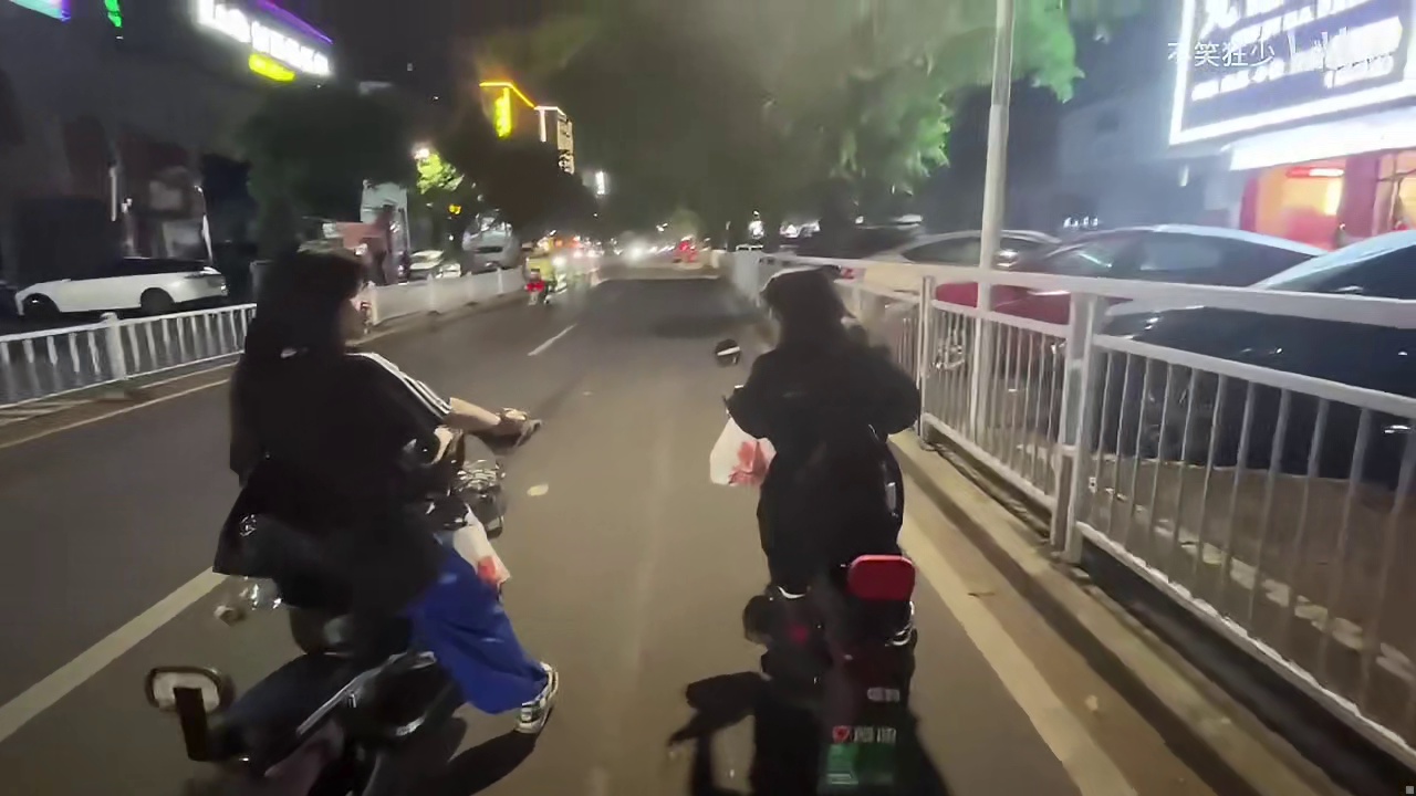 你不是说要泡我姐吗